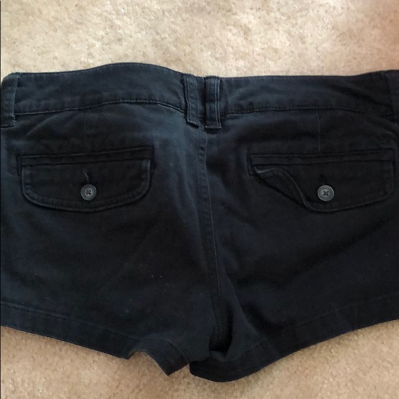 Shorts - Picture 3 of 3